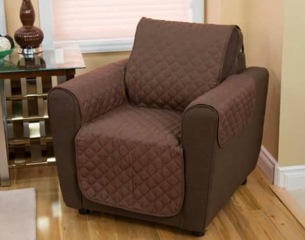 Cubre sillon Capitoneados